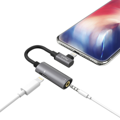 Адаптер TFN Lightning/выход 3,5 мм/Lightning для наушников (Адаптер TFN Темно-Серый)