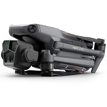 Квадрокоптер DJI Mavic 3 Pro Fly More Combo (DJI RC Pro)