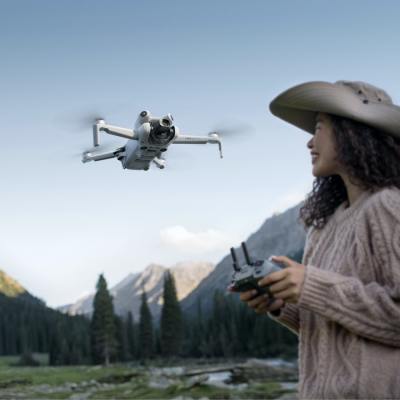 Квадрокоптер DJI Mini 4 Pro Fly More Combo Plus (DJI RC 2) (Квадрокоптер DJI Mini 4 Pro (DJI RC 2))