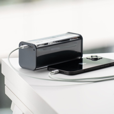 Внешний аккумулятор Deppa NRG Crystal 30000 mAh 22.5 ватт (Внешний аккумулятор Deppa Прозрачный Черный)
