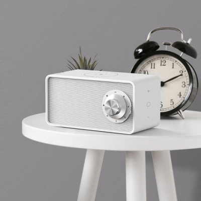 Аудиоколонка Qualitell Wireless Charging Speaker с поддержкой БЗ (Аудиоколонка Qualitell Белый)
